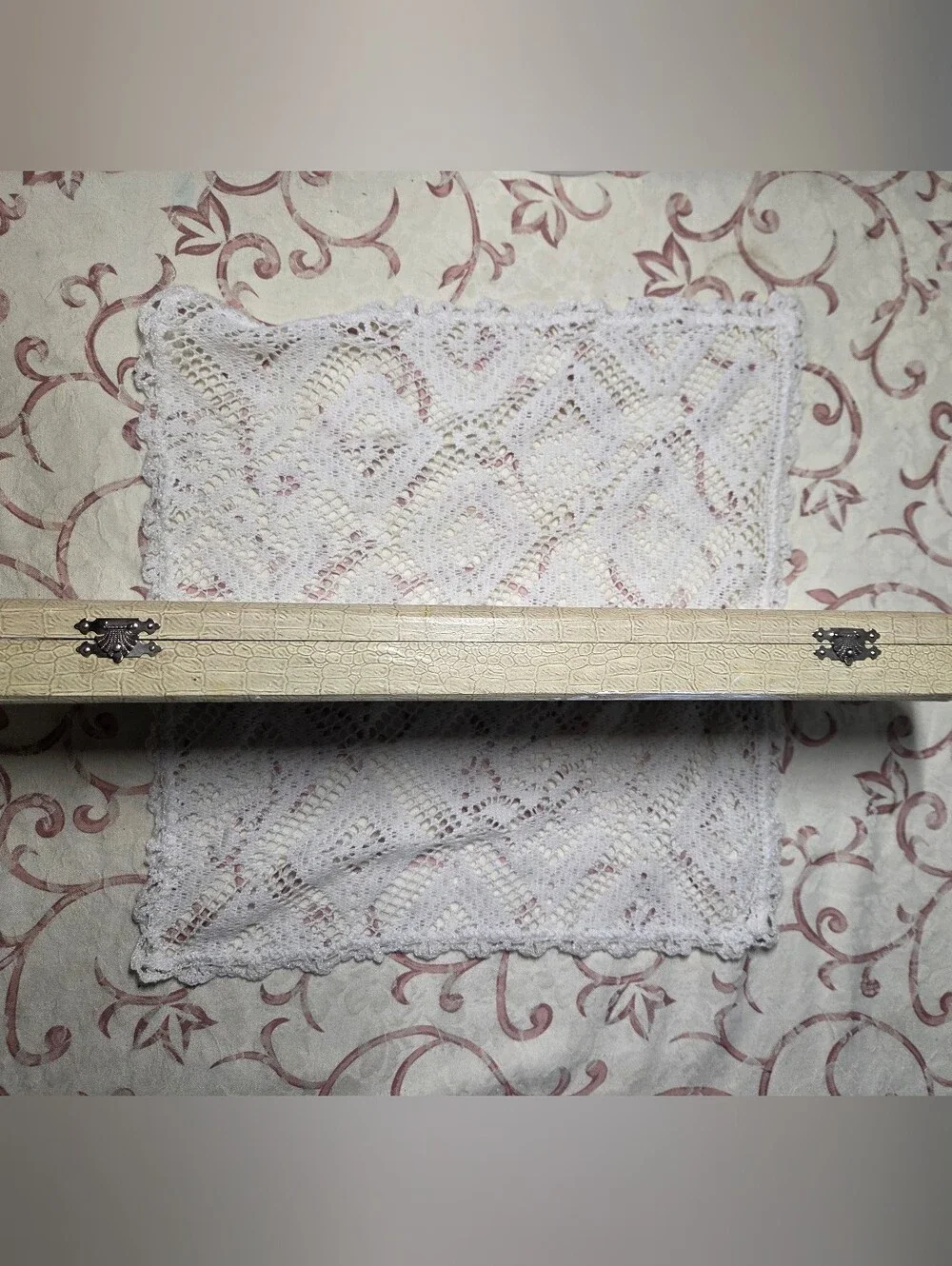 Vintage Lady's Glove Box Hinged Lined Tray. Boudoir Vanity